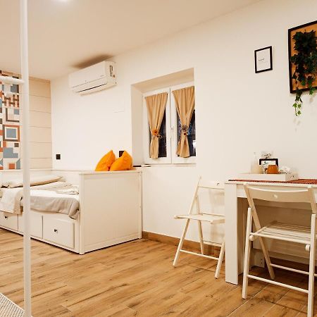 Touch&Go - Stanza Privata Con Servizi Ciampino Luaran gambar