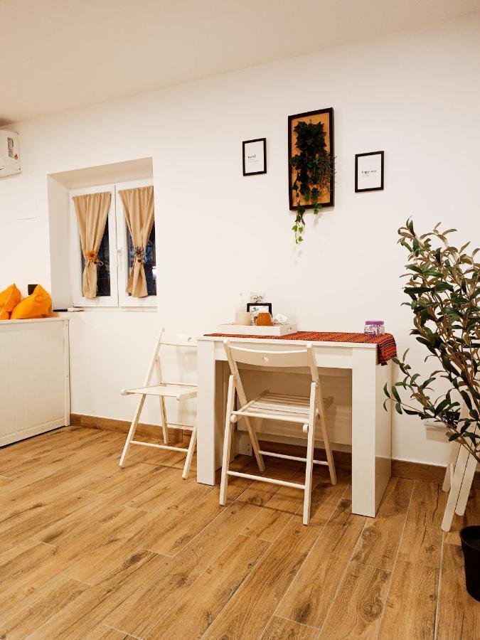 Touch&Go - Stanza Privata Con Servizi Ciampino Luaran gambar