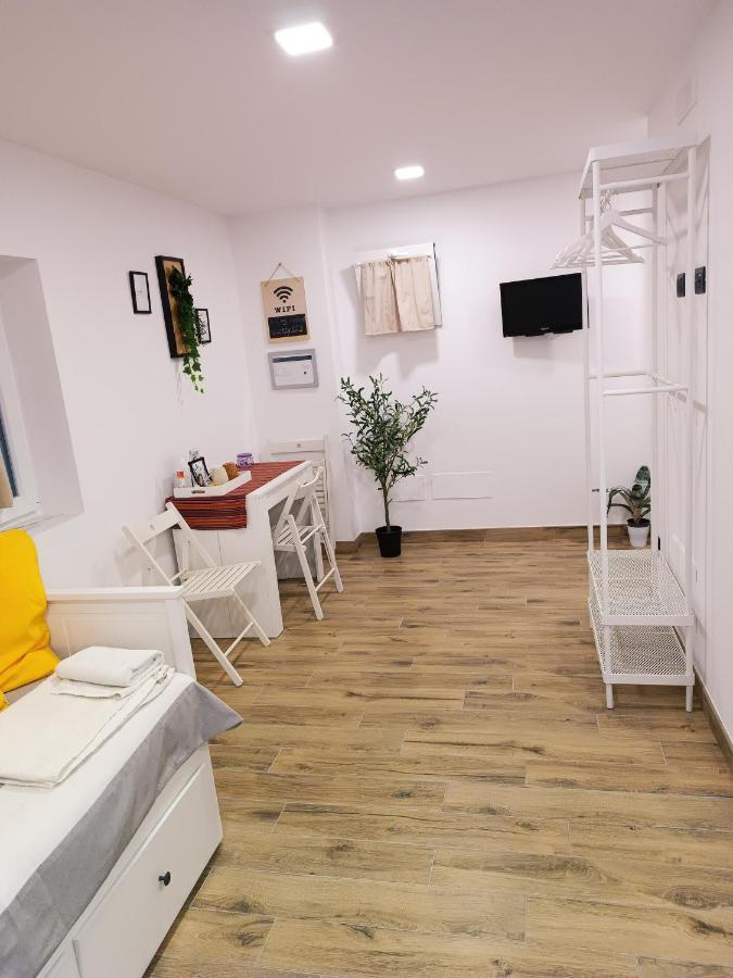 Touch&Go - Stanza Privata Con Servizi Ciampino Luaran gambar