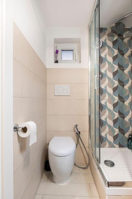 Touch&Go - Stanza Privata Con Servizi Ciampino Luaran gambar